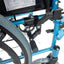 Cadeira de rodas dobrável com lacuna e cores azuis dobráveis