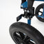 Cadeira de rodas dobrável com pequenas rodas azuis
